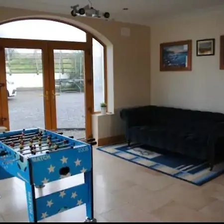 بيت للعطل The Mansion *