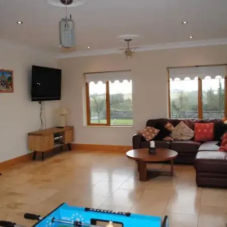 The Mansion בית נופש *
