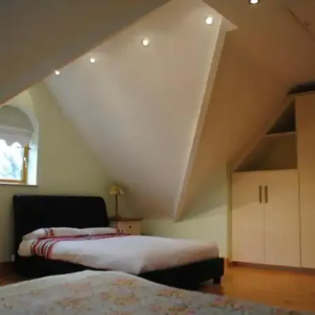 The Mansion بيت للعطل *