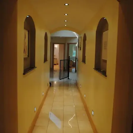 The Mansion * Ballintober (Roscommon)