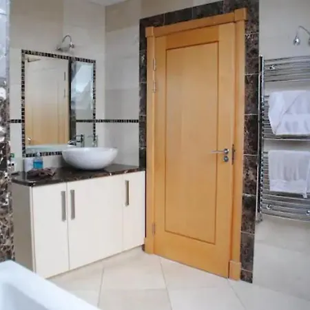 The Mansion بيت للعطل